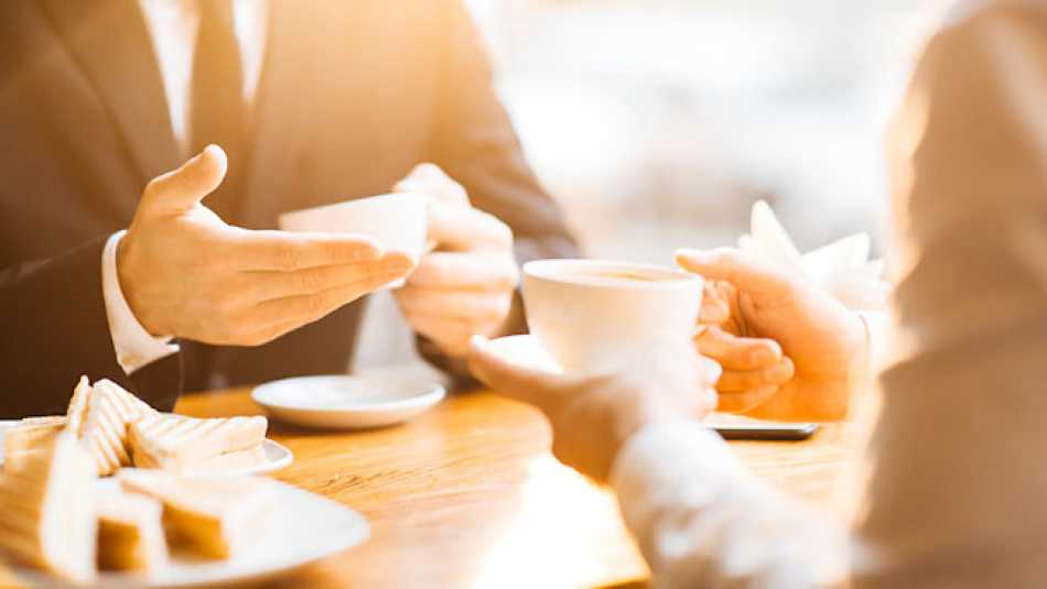 Getting to know you in 4 minutes is one of our more simple business networking skills!